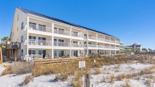 Eastern Shores 215 thumb 2