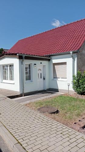 Gastewohnung Locktow, Hauptstraße 1 23.6km von Bebelweg entfernt