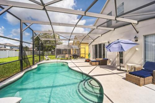 Elegant 5BR Villa with Private Pool home in Davenport, USA