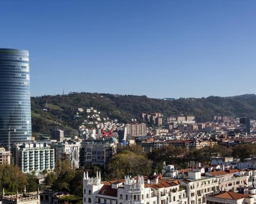 Hotel Ilunion Bilbao