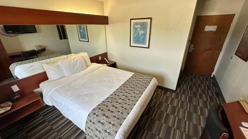 1 double bed