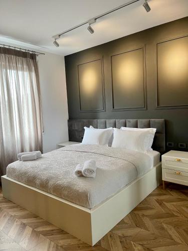 Leonine Das Loft - Spotless, Stylish Luxury Apartment, Tirana (photo 8)