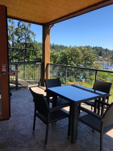 Mariner's Loft - Salt Spring Island