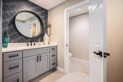 Private Room, Kitchen & Bathroom 2 in Bradenton, USA