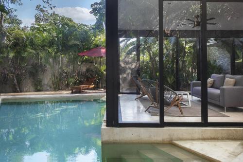 Contemporary 4BR villa Pool, PetFriendly, 8ppl in Tulum, Mexico