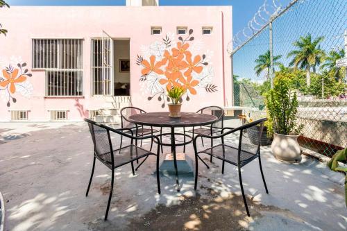 Carlota Guest House 3