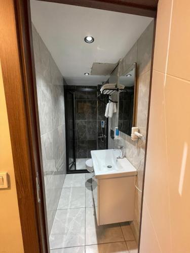 Edwin PLUS – Istanbul, FL