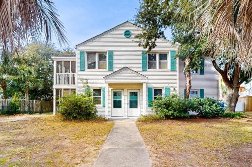 3 on 28th Whole Home in Isle of Palms, USA