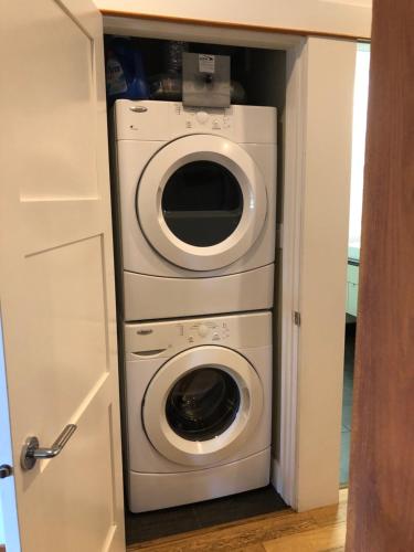 Mariner's Loft - Salt Spring Island