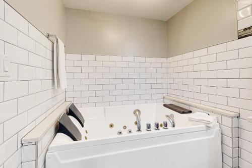 Casa de Nello - Whole Home in Antioch (TN)
