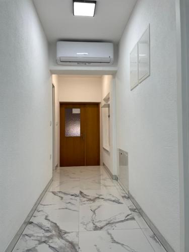 Pišta-pause (Pista-pause) in 比哈奇