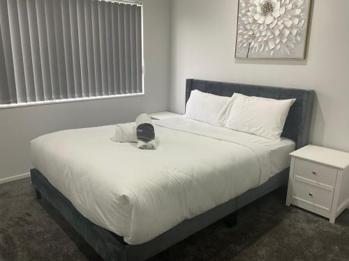 4 Bedroom holiday home at 99, Auckland (photo 2)