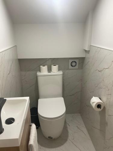 4 Bedroom holiday home at 99, Auckland (photo 7)