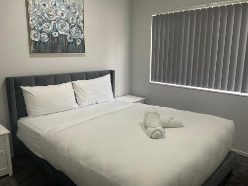 4 Bedroom holiday home at 99, Auckland (photo 9)