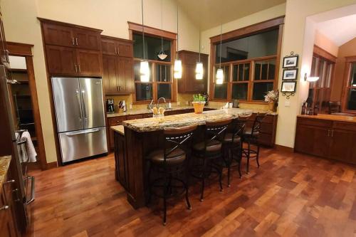 Low Tax Luxe Mountain Getaway by Aspen Low Tax Luxe Mountain Getaway by Aspen