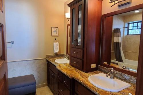 Low Tax Luxe Mountain Getaway by Aspen Low Tax Luxe Mountain Getaway by Aspen