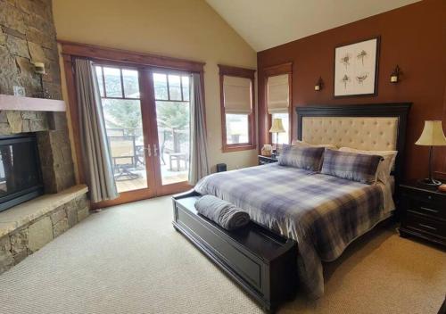 Low Tax Luxe Mountain Getaway by Aspen Low Tax Luxe Mountain Getaway by Aspen