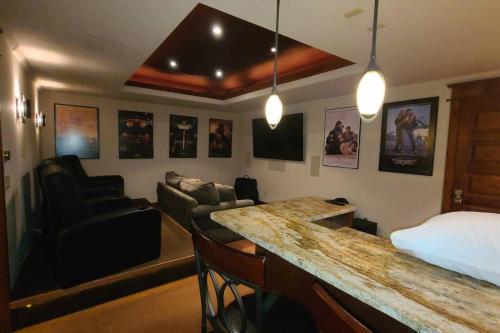 Low Tax Luxe Mountain Getaway by Aspen Low Tax Luxe Mountain Getaway by Aspen