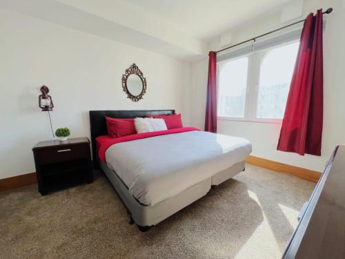 Spacious 6BR 6BA Castle Escape with Luxury Amenities in Grandville, USA