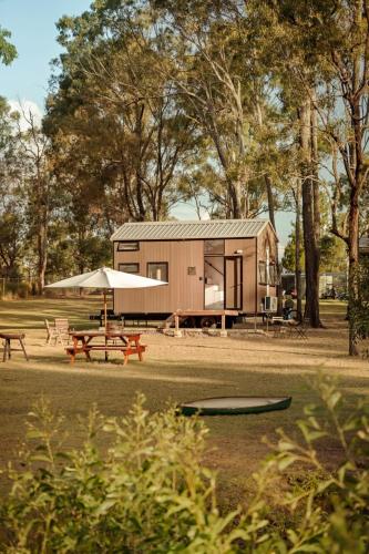 5 Acre Retreat Jimboomba Loft by Tiny Away