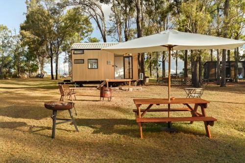 5 Acre Retreat Jimboomba Loft by Tiny Away in Hinterland