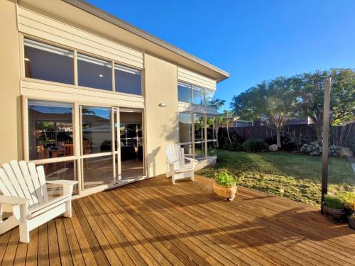 Hosts on the Coast Sunny Serenity on Heritage, Whitianga (photo 9)