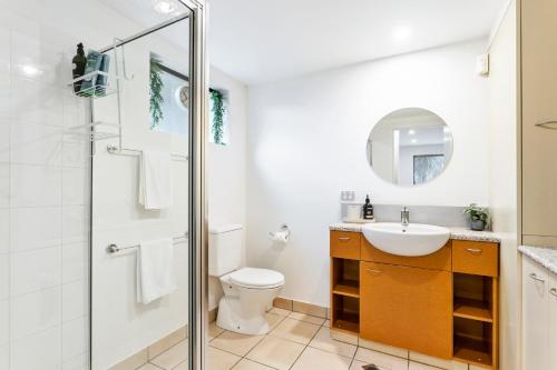 Four on Flinders - one bedroom apartment, Sandy Bay (photo 6)
