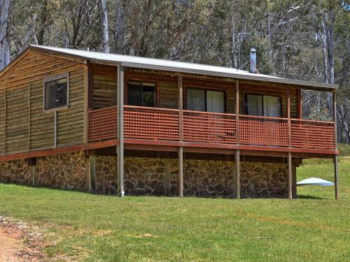 Cabin 1 - Snowy Accommodation in Adaminaby