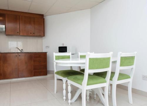 One-Bedroom Apartment with Inland View image 10
