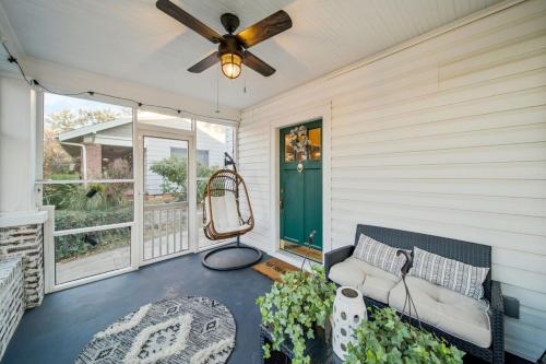 Walk To Cherry Street,pets, Hot Tub By Hvnlyhomes in Swan Lake