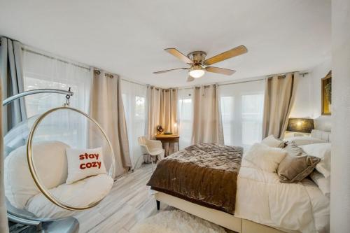 Walk To Cherry Street,pets, Hot Tub By Hvnlyhomes in Swan Lake