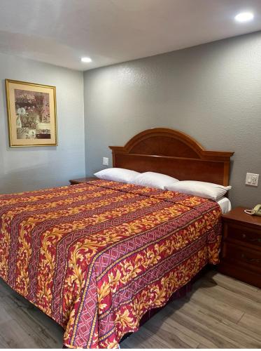 Valley Inn – Castro Valley, CA