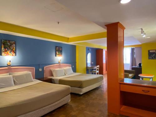 The Little Star Studio Hotel- Star Regency - Tap to explore photos