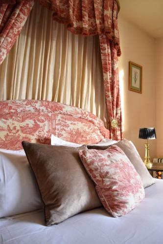 The Windsor Townhouse Air conditioned rooms, Bath (photo 2)
