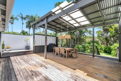 Three-Bedroom House image 9