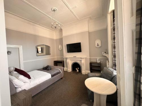 The Richmoor Hotel - image 5