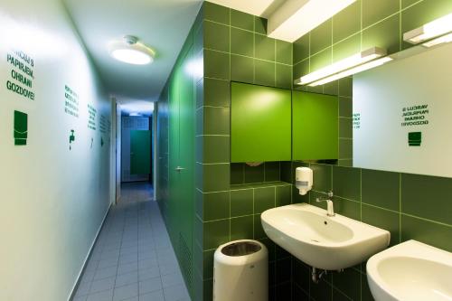 Youth Hostel Proteus Postojna - image 8