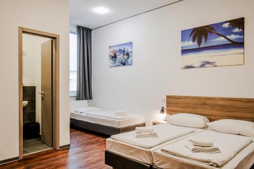 Queens Residenz Room Type - Triple Room