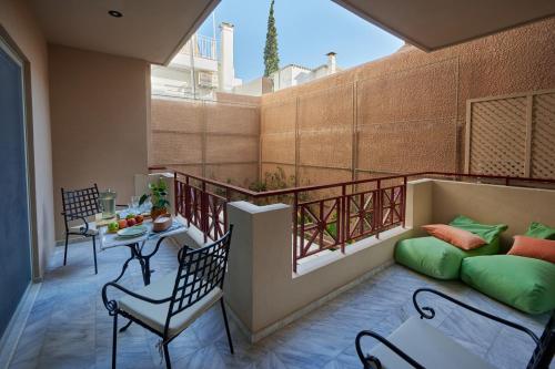 Rastoni Acropolis Uniquely Located Stylish Apartments - image 3