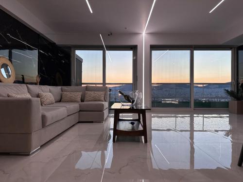 Artemis House2Heal Athens, Ateny