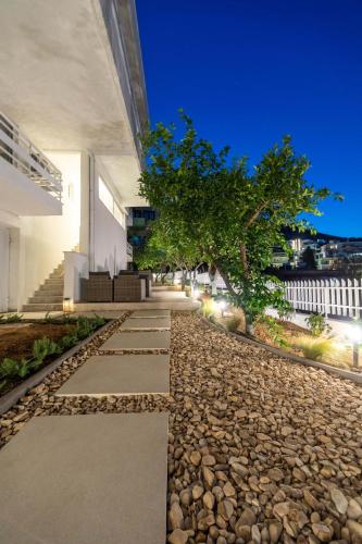 Arancia Elegant Rooms and Suites 3