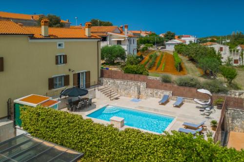 Villa with Private Pool image 10
