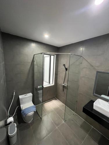 Double Room with Balcony image 8