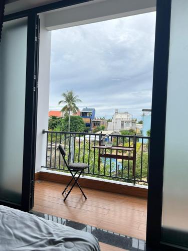 Double Room with Balcony image 2