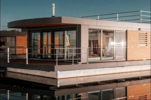 Hausboot Atlantis 11 in Klitten, Deutschland