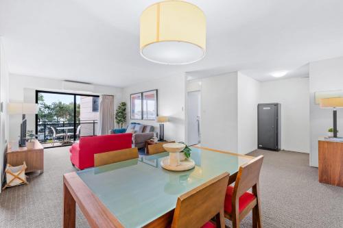 Hay Street CBD Apartment close to Swan River