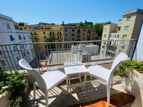 Le Ville Tivoli - Suites, Tivoli City Center! in 蒂沃利