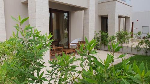 Jozefina Riviera Hawana Salalah - image 4