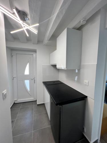 Studio Cozy proche aéroport CDG (Studio Cozy proche aeroport CDG) in Клей-Суалі