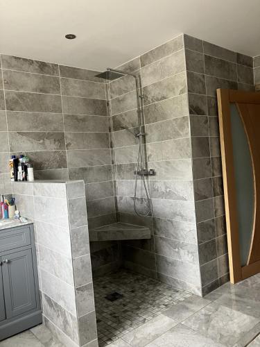 ฝักบัว, Countryside Rooms in คาสเซิลเดิร์ก